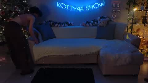 Kottyaa cb FOLLOWING  online show from January 3, 2025, 3:05 am