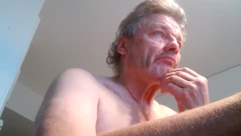 kovapoika online show from October 5, 2025, 8:34 am