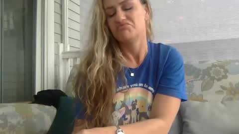 Snapshot of koyoteej chatting on January 16, 2025, 1:58 pm koyoteej online show from January 16, 2025, 1:58 pm