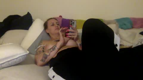 Snapshot of koyoteej chatting on January 21, 2025, 10:52 am koyoteej online show from January 21, 2025, 10:52 am