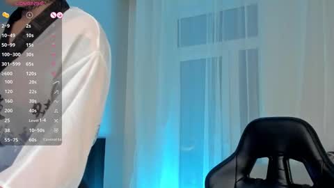 Jess online show from December 13, 2024, 6:59 pm