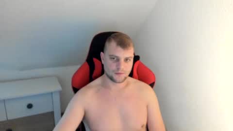 Snapshot of kozik1992 chatting on December 2, 2024, 7:25 am Bartek online show from December 2, 2024, 7:25 am