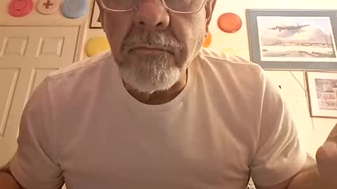 Snapshot of kp633 chatting on October 29, 2025, 6:26 am kp633 online show from October 29, 2025, 6:26 am