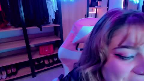 Khloe online show from October 26, 2025, 1:33 am