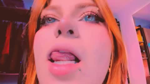 Khloe online show from March 26, 2026, 1:22 am