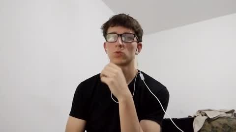 Facu online show from December 22, 2024, 9:11 am