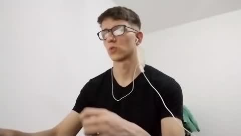 Facu online show from January 7, 2025, 11:56 pm