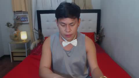 Snapshot of kramerfoxx chatting on December 13, 2024, 5:10 pm Kramer online show from December 13, 2024, 5:10 pm