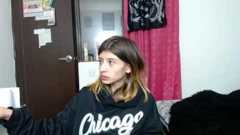 kratos_and_afrodita online show from February 5, 2026, 2:43 pm