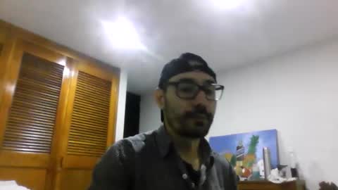 Snapshot of kratosmorgen chatting on April 13, 2026, 4:29 am KratosMorgen online show from April 13, 2026, 4:29 am