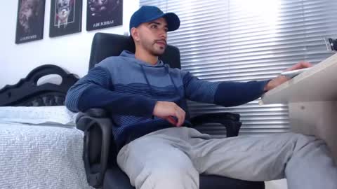 kratoswolf online show from April 16, 2026, 10:23 pm