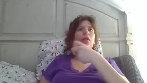 Snapshot of krazyred1027 chatting on February 19, 2026, 10:22 am krazyred1027 online show from February 19, 2026, 10:22 am