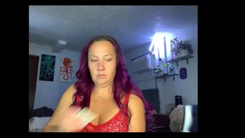 kreamyk420 online show from February 10, 2026, 2:21 pm