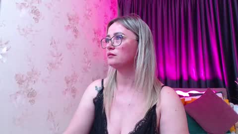 Kriss online show from April 25, 2026, 3:09 pm