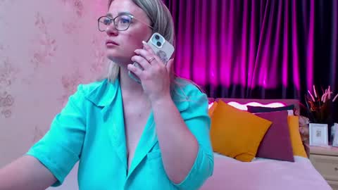 Kriss online show from May 5, 2026, 12:57 pm