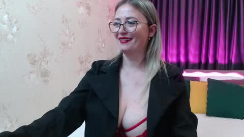 Kriss online show from May 9, 2026, 1:49 pm