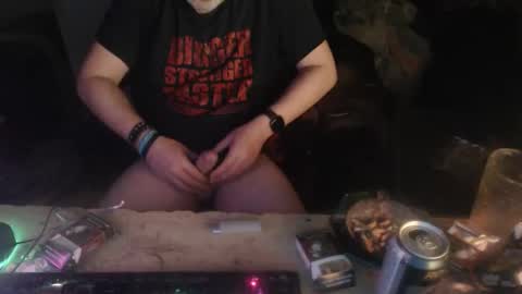 Snapshot of krimson999 chatting on January 19, 2026, 5:00 am krimson999 online show from January 19, 2026, 5:00 am