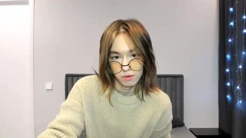 Snapshot of krisfemboy chatting on January 7, 2026, 3:14 pm krisfemboy online show from January 7, 2026, 3:14 pm