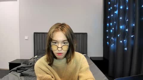 Snapshot of krisfemboy chatting on January 8, 2026, 2:19 pm krisfemboy online show from January 8, 2026, 2:19 pm