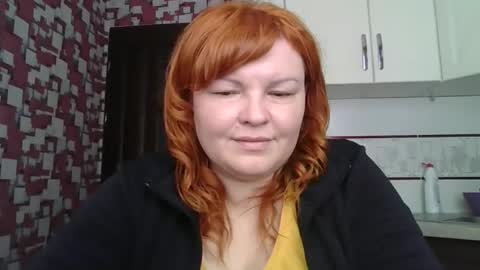 KrisryxONiks online show from May 5, 2026, 8:00 am