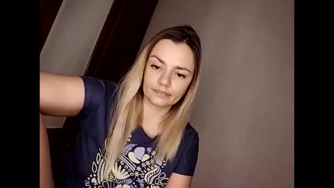 Snapshot of krisssexi chatting on November 6, 2025, 3:46 pm KrissSexi online show from November 6, 2025, 3:46 pm