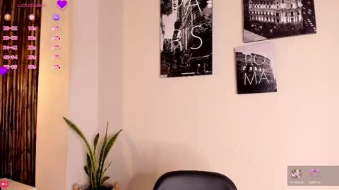 Aria online show from October 20, 2025, 12:16 pm