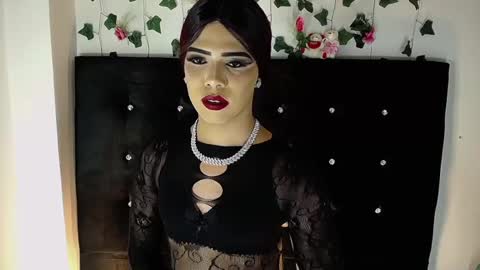 kristal_queen01 online show from March 16, 2026, 1:33 am