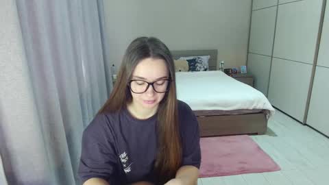 twitter    Annemarye 23 online show from January 6, 2026, 9:24 am