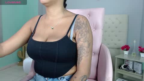 kristel_lee online show from March 10, 2025, 12:26 pm