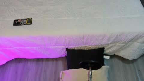 Kristen Bread online show from October 10, 2025, 6:51 pm