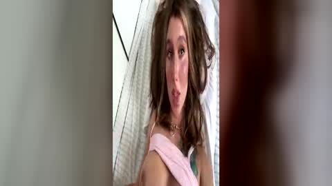 Snapshot of kristenflame chatting on June 12, 2026, 9:52 am KristenFlame online show from June 12, 2026, 9:52 am