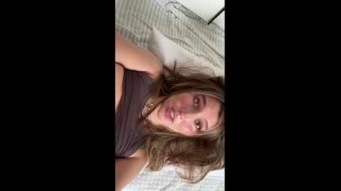 Snapshot of kristenflame chatting on June 22, 2026, 9:39 am KristenFlame online show from June 22, 2026, 9:39 am