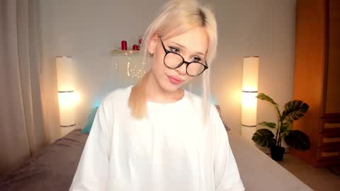 Kristal online show from September 11, 2025, 3:34 pm