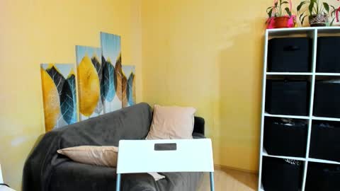 Christina online show from November 25, 2025, 7:25 pm