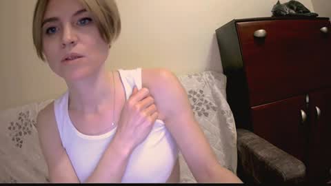 kristina_vagner online show from January 28, 2025, 1:27 pm