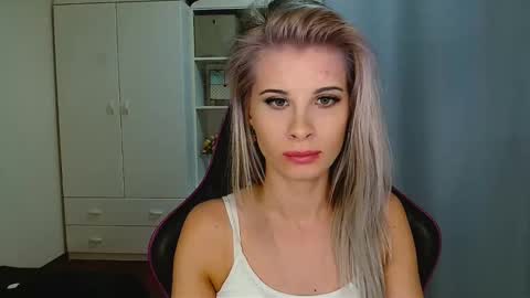 KristineAmore online show from January 14, 2026, 7:19 pm