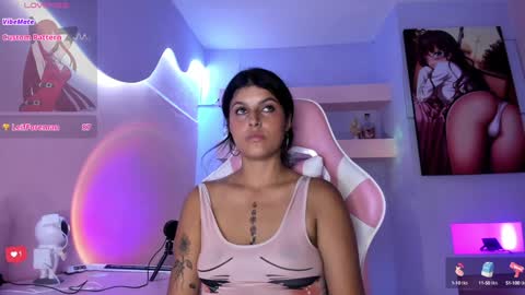 KristinWall online show from January 19, 2025, 11:32 pm