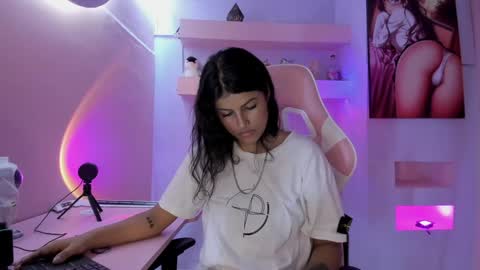 KristinWall online show from January 30, 2025, 10:30 pm