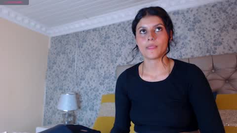 KristinWall online show from February 2, 2025, 11:11 pm