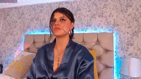 KristinWall online show from February 18, 2025, 12:48 am