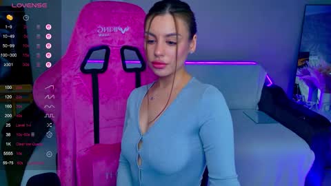 kristy_dolly online show from December 23, 2025, 5:16 am