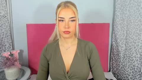 KristyFlowers online show from February 2, 2026, 3:33 pm