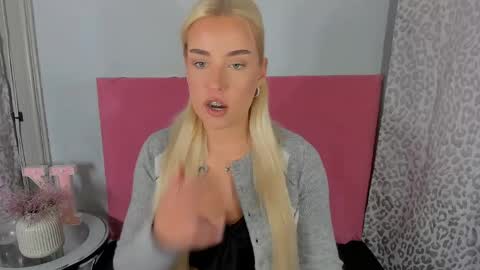 KristyFlowers online show from April 16, 2026, 2:29 pm