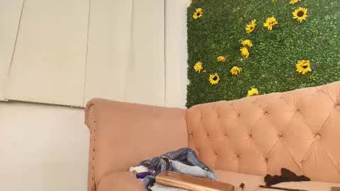 Cristina online show from March 9, 2025, 7:48 pm