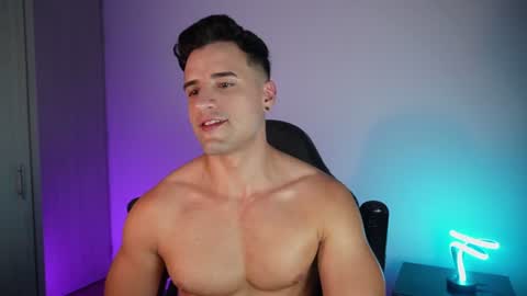 Snapshot of krops_ chatting on June 10, 2026, 12:55 am KROPS online show from June 10, 2026, 12:55 am