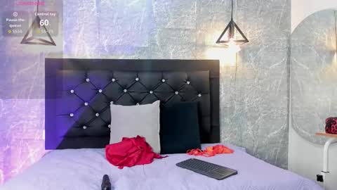 Kystal Taylor online show from September 30, 2025, 11:26 am