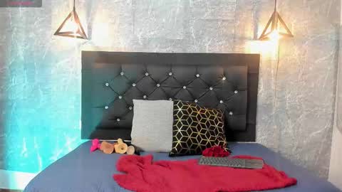 Kystal Taylor online show from November 16, 2025, 11:27 am