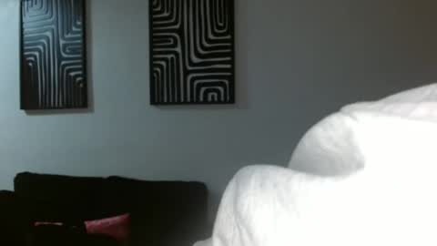 Snapshot of krystalblakexxx chatting on April 1, 2026, 2:12 am Krystal Blake online show from April 1, 2026, 2:12 am