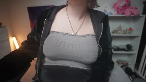 Krystal Syx online show from March 5, 2025, 2:36 am