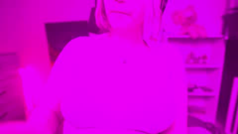Krystal Syx online show from November 25, 2025, 1:16 am